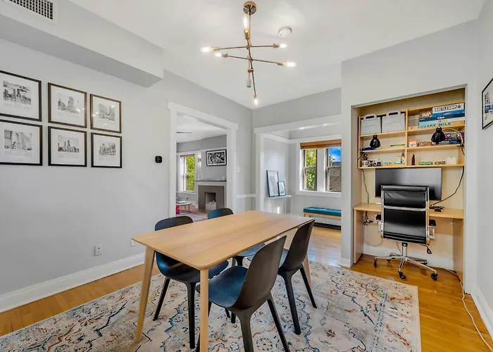 Apartamento Steps To The Lakefront! This Uptown Beauty Is Everything You Need For A Perfect Chicago Getaway Condo